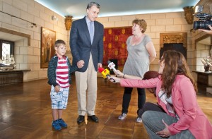 Elevii-Scolii-Gimnaziale-Principele-Radu-in-vizita-la-Palatul-Elisabeta-11-iulie-2014-foto-Daniel-Angelescu-c-Casa-MS-Regelui-81