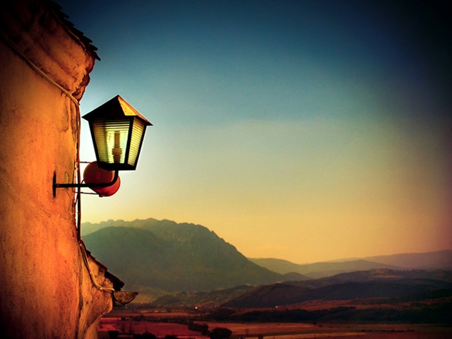 În pregătire: „Sfinţi, vânturi şi alte întîmplări” de Dumitru Radu Popa