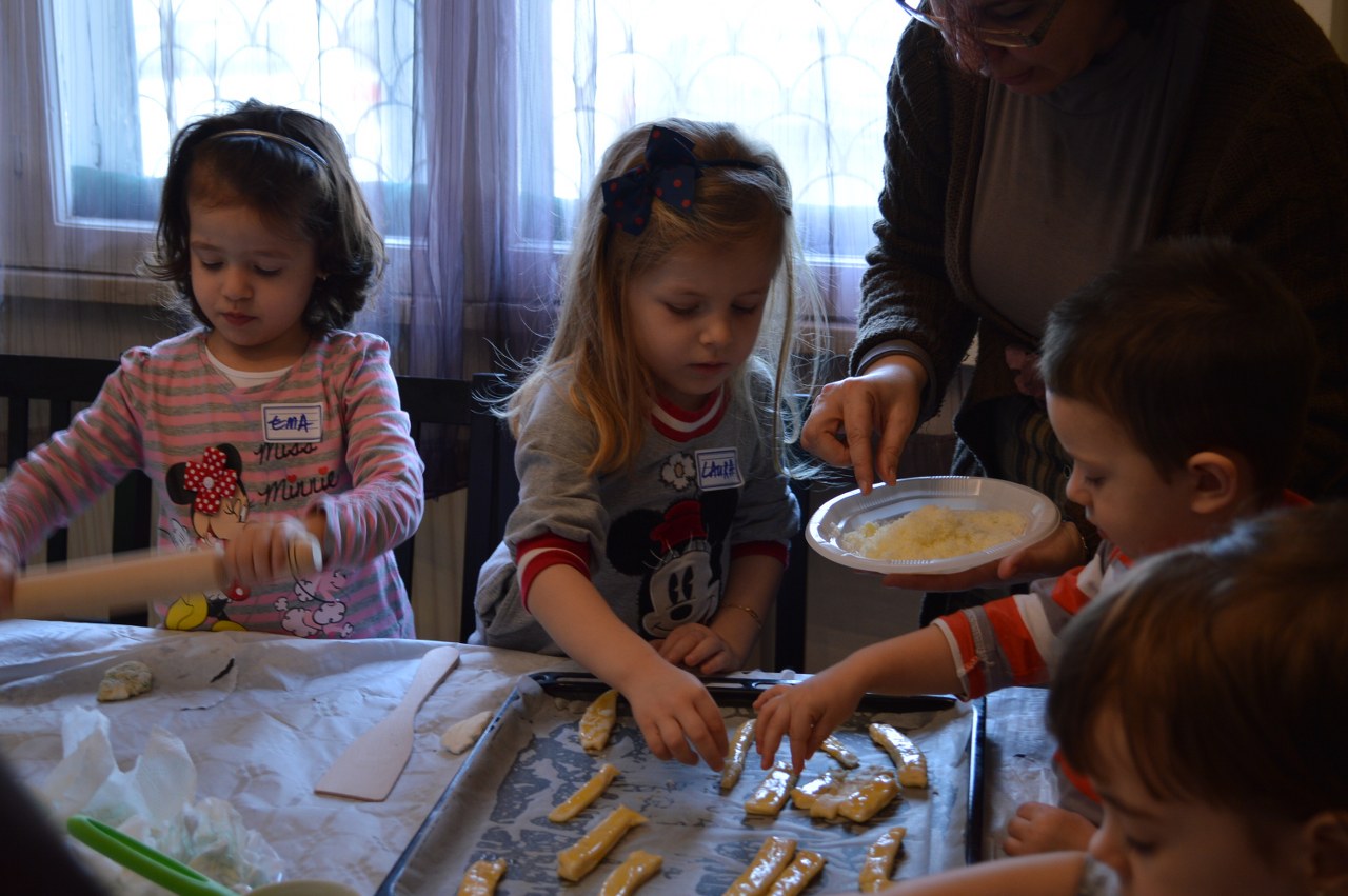 Cei „20 Mici Bucătari” și sărățelele cu chimen