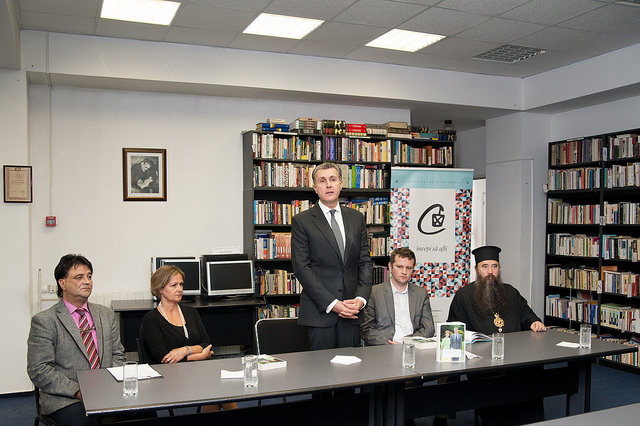 “Margareta. Portretul Principesei Moștenitoare” și “Trei poduri peste lume” – lansare de carte în Alexandria