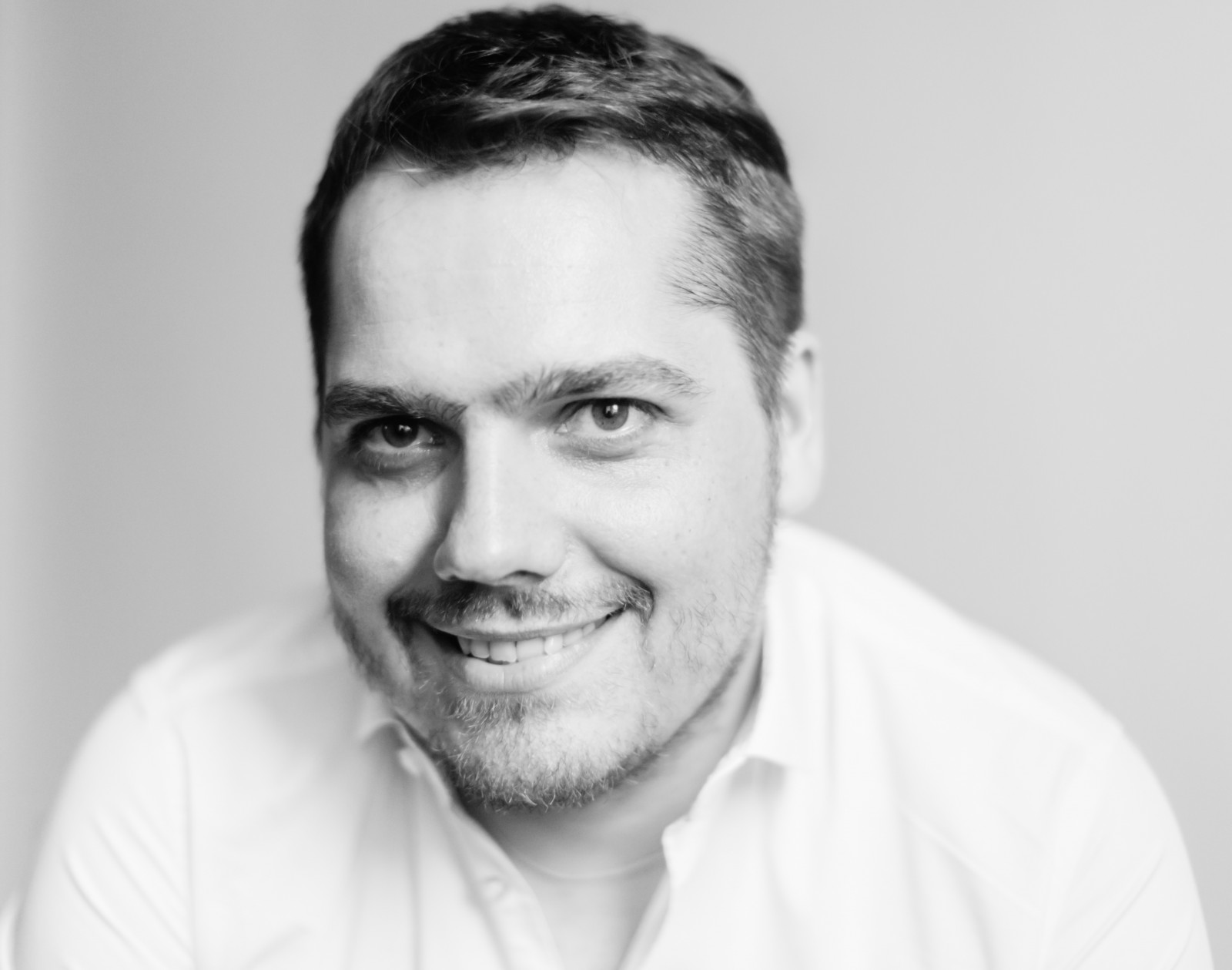 “Curajul de a fi vulnerabil”, curajul de a fi cu adevărat TU: Gaspar Gyorgy