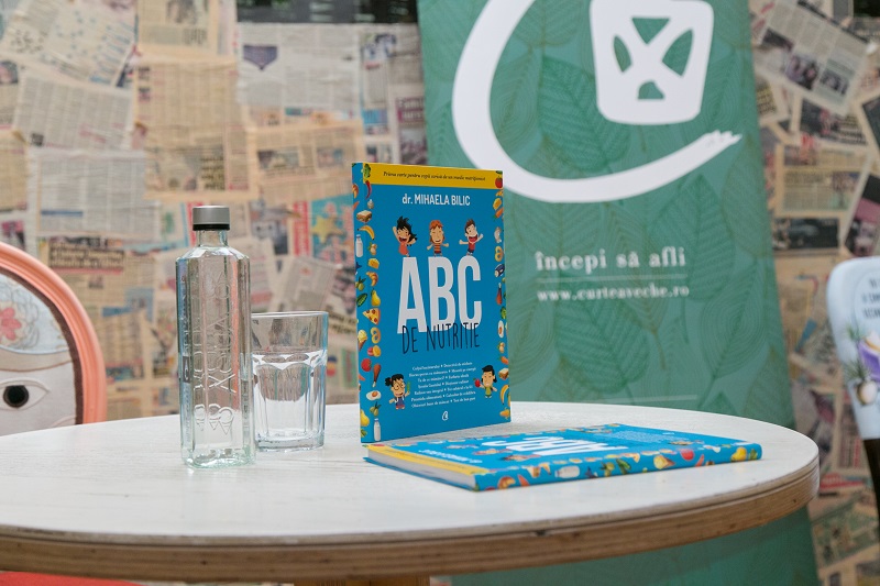 Ne-am jucat și am povestit la Cărturești Verona cu doctor Mihaela Bilic și “ABC-ul de nutriție”